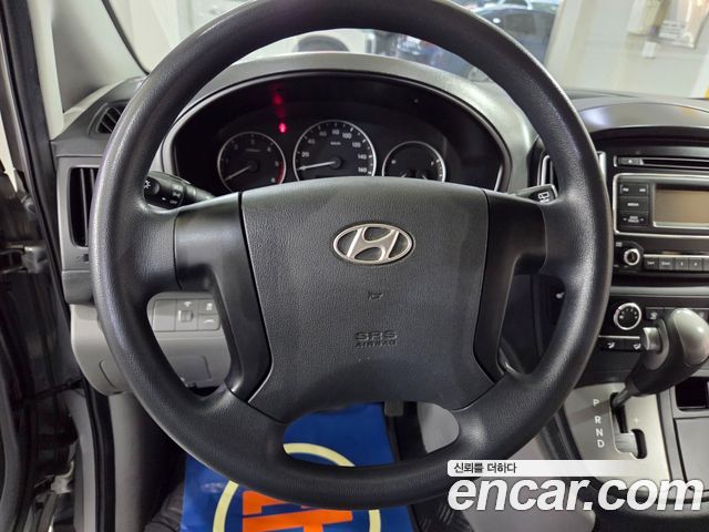 Hyundai Starex 2016 — photo 9