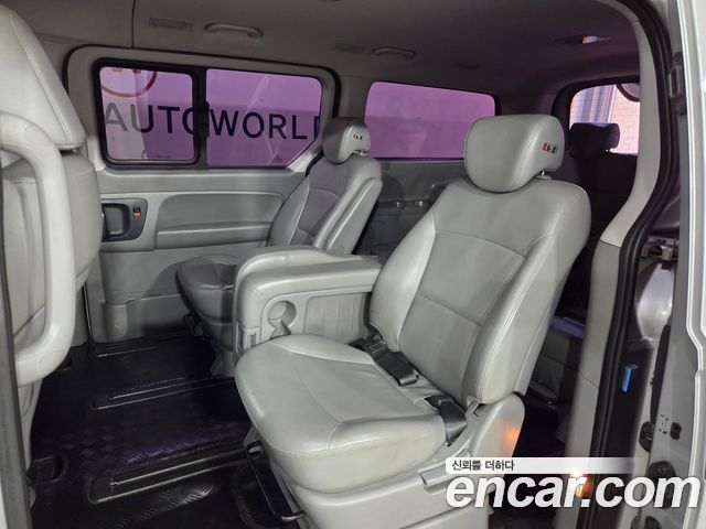 Hyundai Starex 2016 — photo 16