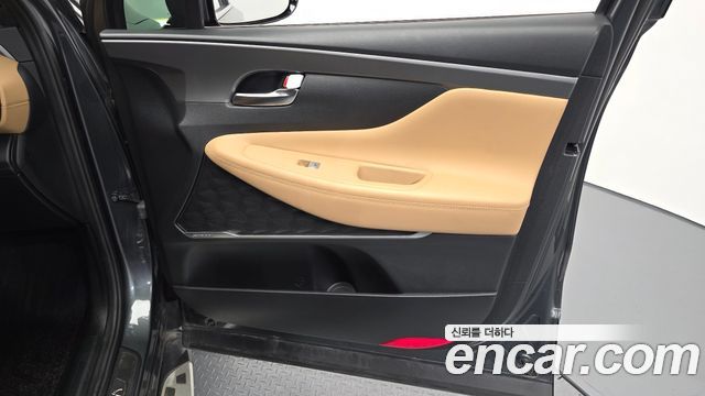 Hyundai Santafe 2021 — photo 14
