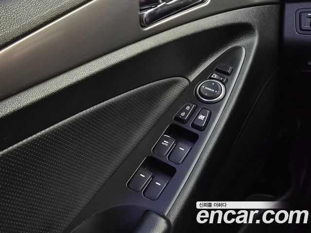 Hyundai Sonata 2014 — photo 14