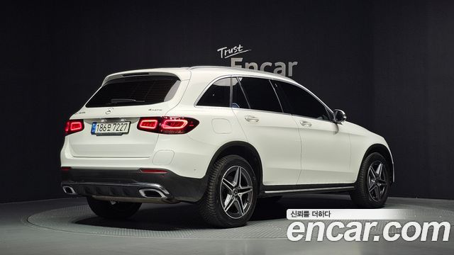 Mercedes-Benz GLC-Class 2022 — photo 2