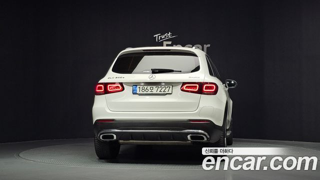 Mercedes-Benz GLC-Class 2022 — photo 4