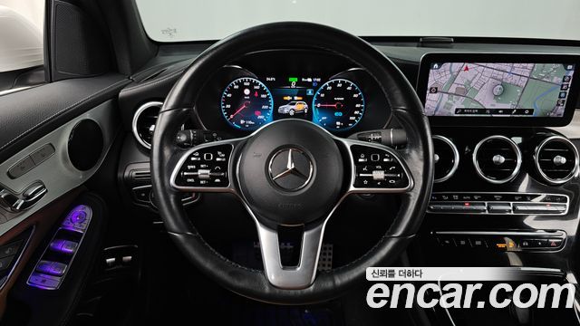 Mercedes-Benz GLC-Class 2022 — photo 19