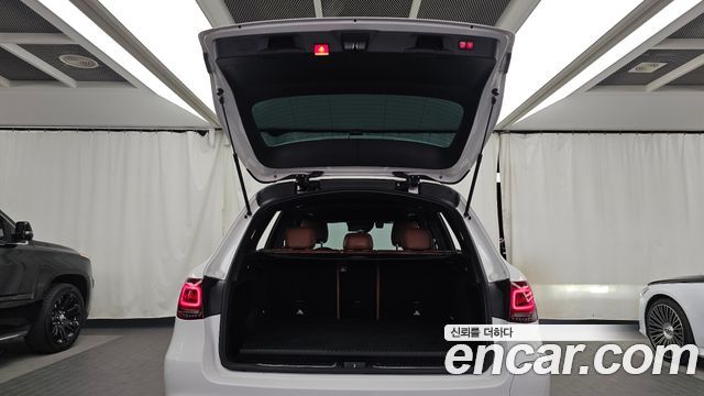 Mercedes-Benz GLC-Class 2022 — photo 26