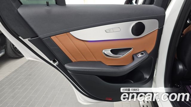 Mercedes-Benz GLC-Class 2022 — photo 15