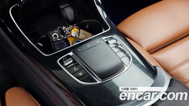 Mercedes-Benz GLC-Class 2022 — photo 33