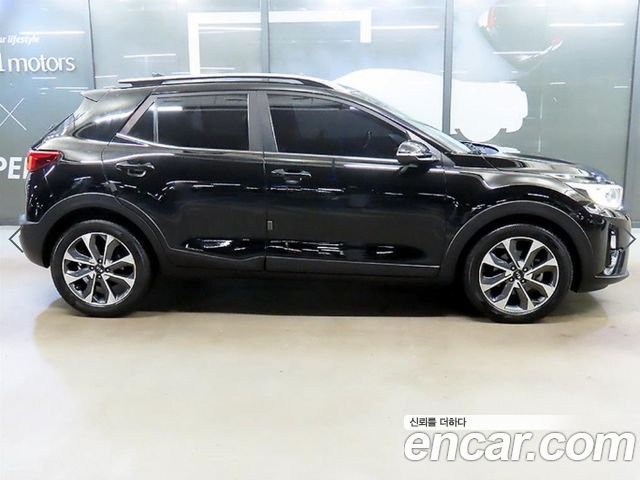 Kia Stonic 2019 — photo 3