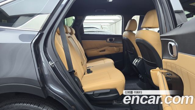 Kia Sorento 2023 — photo 17