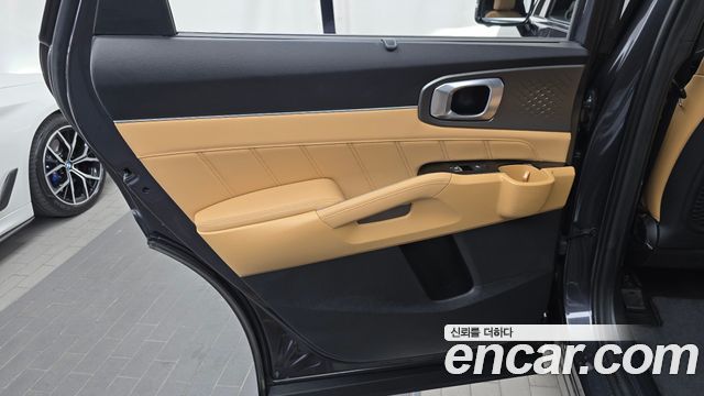 Kia Sorento 2023 — photo 15