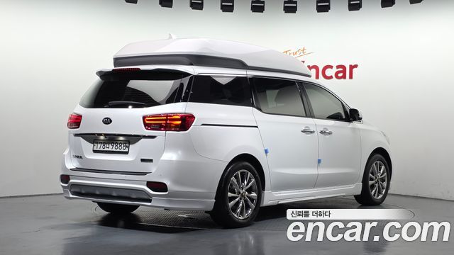 Kia Canival 2020 — photo 2