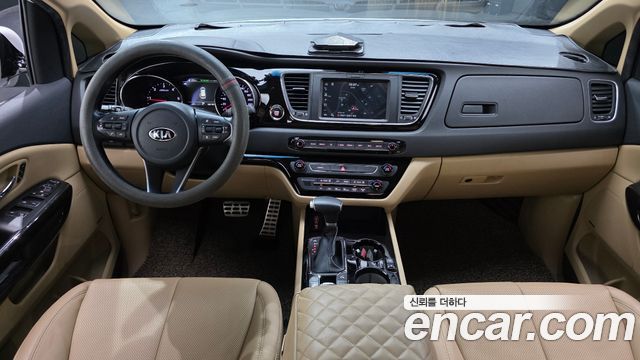 Kia Canival 2020 — photo 10