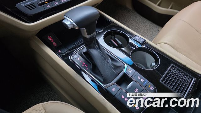 Kia Canival 2020 — photo 12