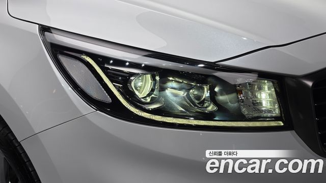 Kia Canival 2020 — photo 8