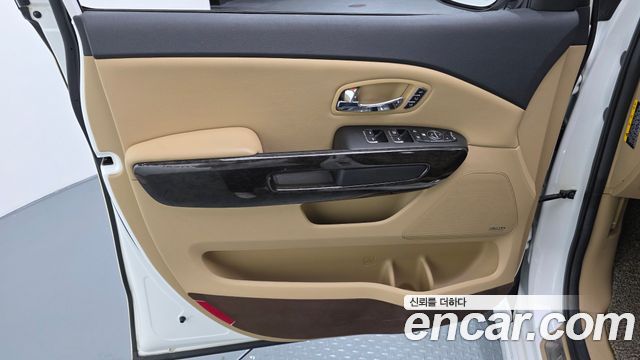 Kia Canival 2020 — photo 14