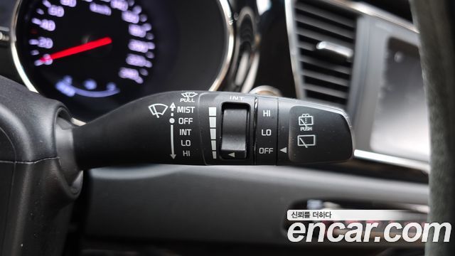 Kia Canival 2020 — photo 35