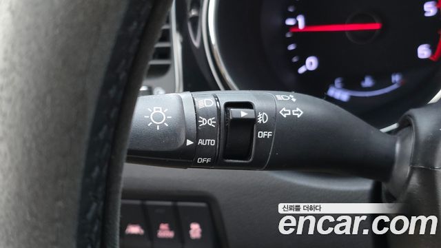 Kia Canival 2020 — photo 36
