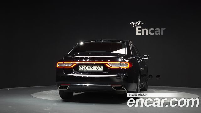 Lincoln Continental 2019 — photo 4