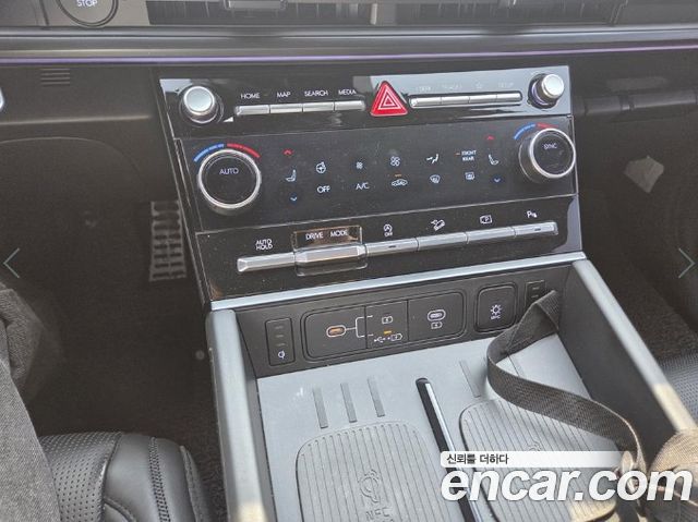 Hyundai Santafe 2024 — photo 17