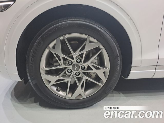 Genesis GV70 2023 — photo 10