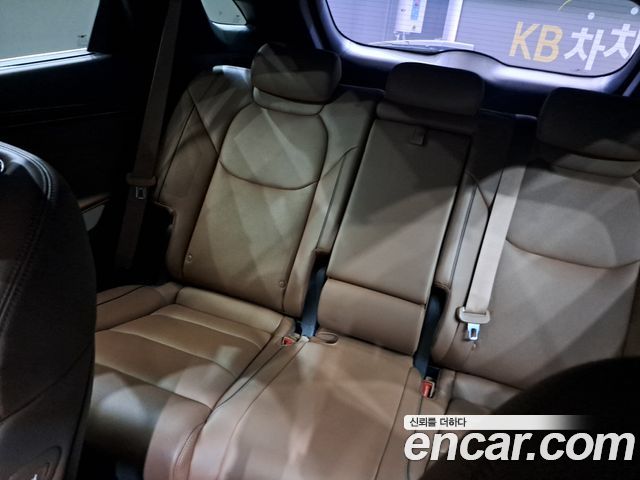 Genesis GV70 2023 — photo 18