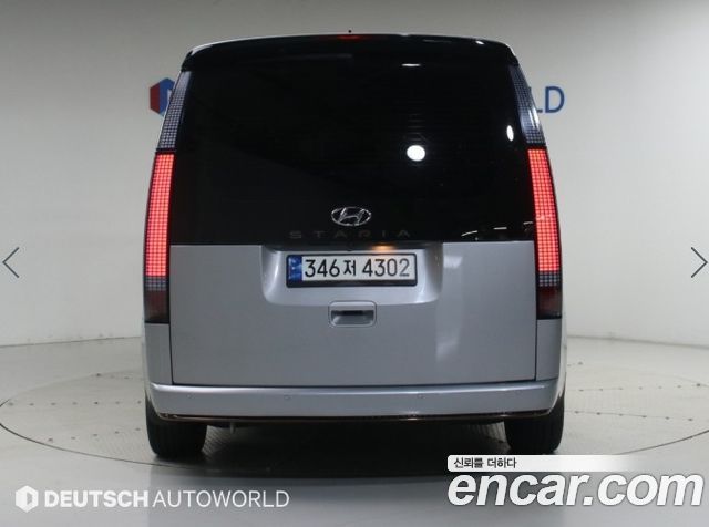 Hyundai Staria 2023 — photo 4