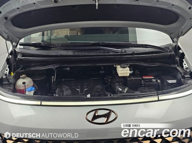 Hyundai Staria 2023 — photo 6