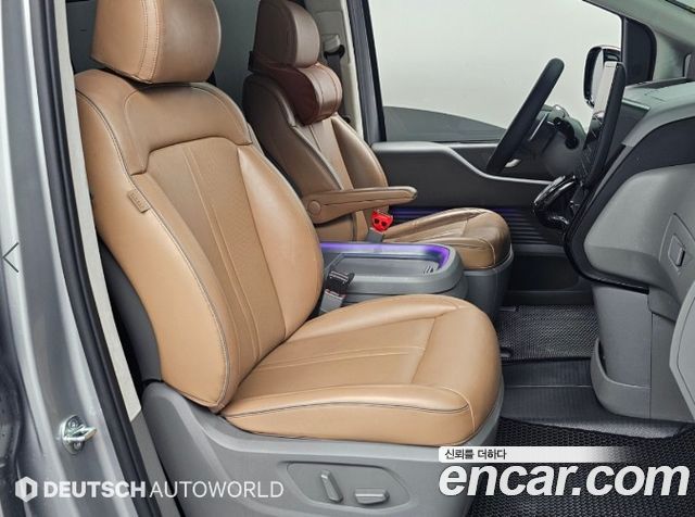 Hyundai Staria 2023 — photo 10