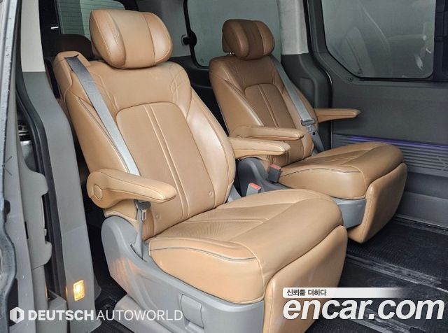 Hyundai Staria 2023 — photo 12