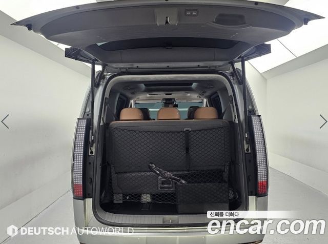 Hyundai Staria 2023 — photo 19