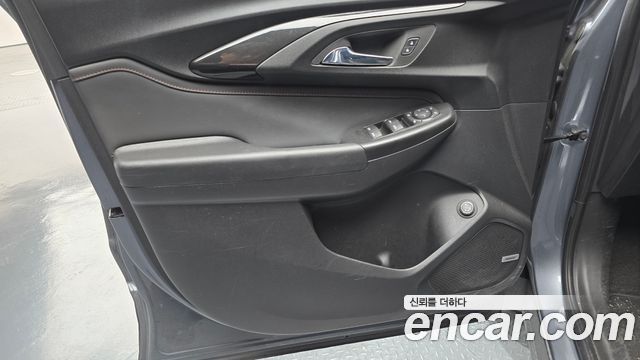 Chevrolet Korea Trailblazer 2022 — photo 14