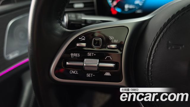 Mercedes-Benz GLS-Class 2021 — photo 22