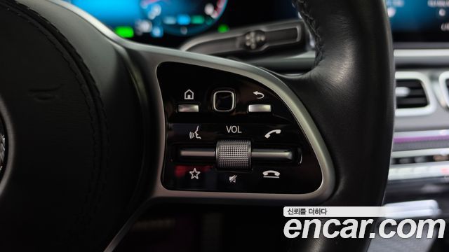 Mercedes-Benz GLS-Class 2021 — photo 23