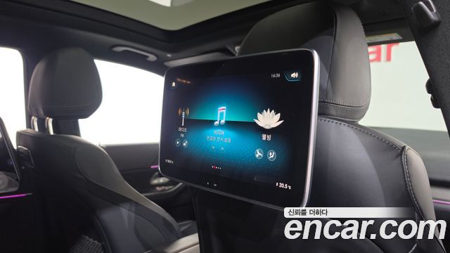 Mercedes-Benz GLS-Class 2021 — photo 25