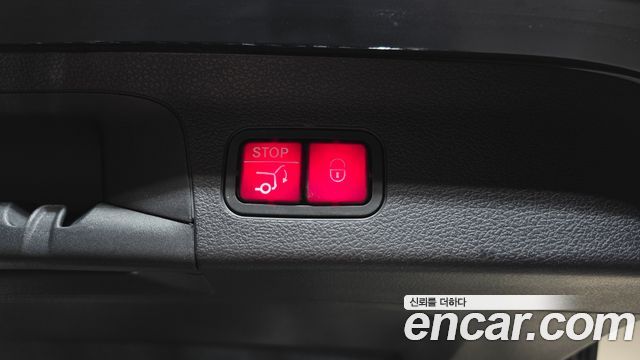 Mercedes-Benz GLS-Class 2021 — photo 26