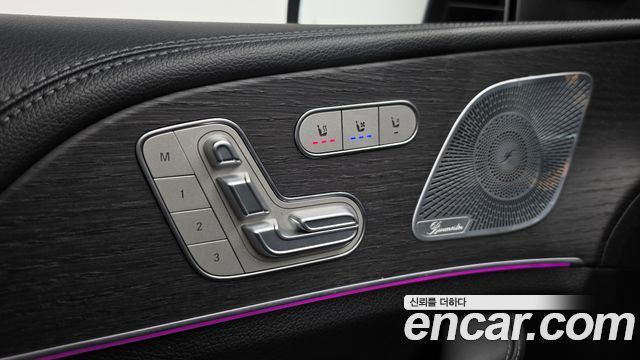 Mercedes-Benz GLS-Class 2021 — photo 38