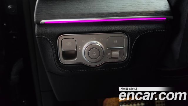 Mercedes-Benz GLS-Class 2021 — photo 42