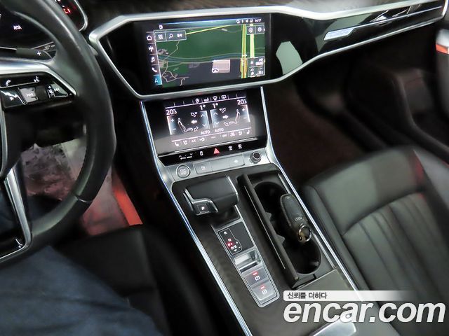 Audi A6 2020 — photo 17