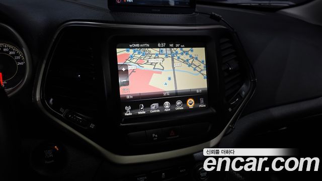 Jeep Cherokee 2016 — photo 14