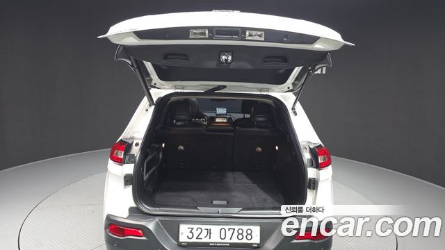 Jeep Cherokee 2016 — photo 20