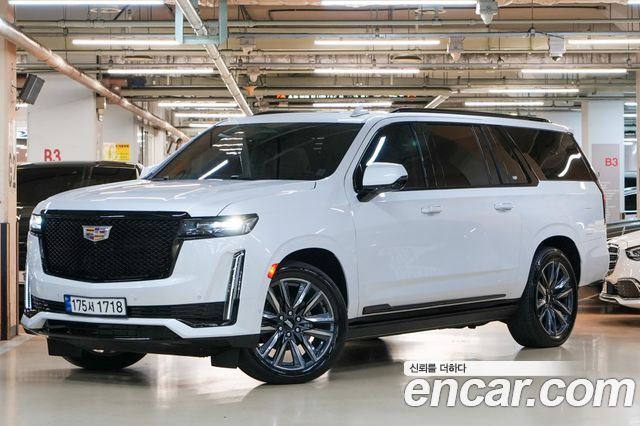 Cadillac Escalade 2023 — photo 3