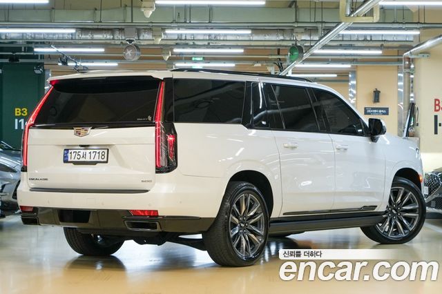 Cadillac Escalade 2023 — photo 4