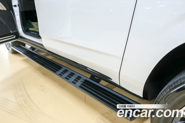 Cadillac Escalade 2023 — photo 7