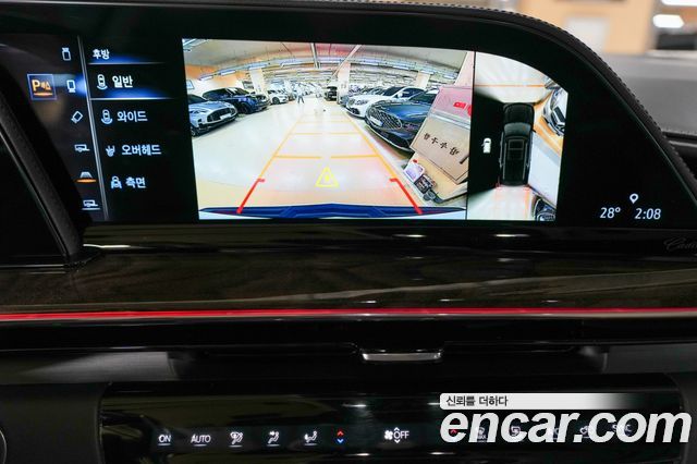 Cadillac Escalade 2023 — photo 10