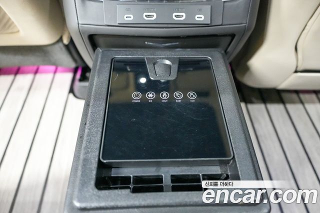 Cadillac Escalade 2023 — photo 13