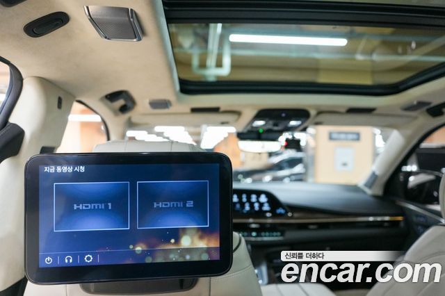 Cadillac Escalade 2023 — photo 17