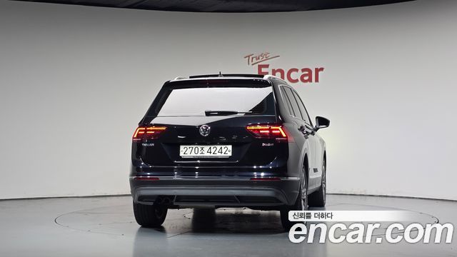 Volkswagen Tiguan 2018 — photo 4