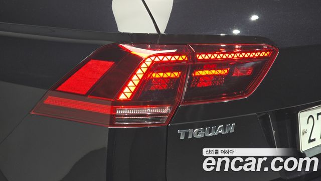 Volkswagen Tiguan 2018 — photo 9