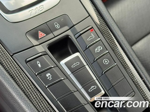 Porsche 718 2019 — photo 11