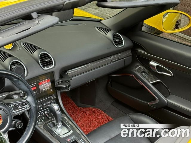 Porsche 718 2019 — photo 17