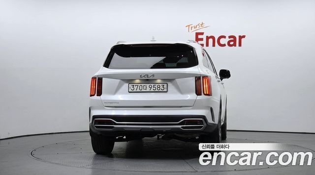 Kia Sorento 2023 — photo 4